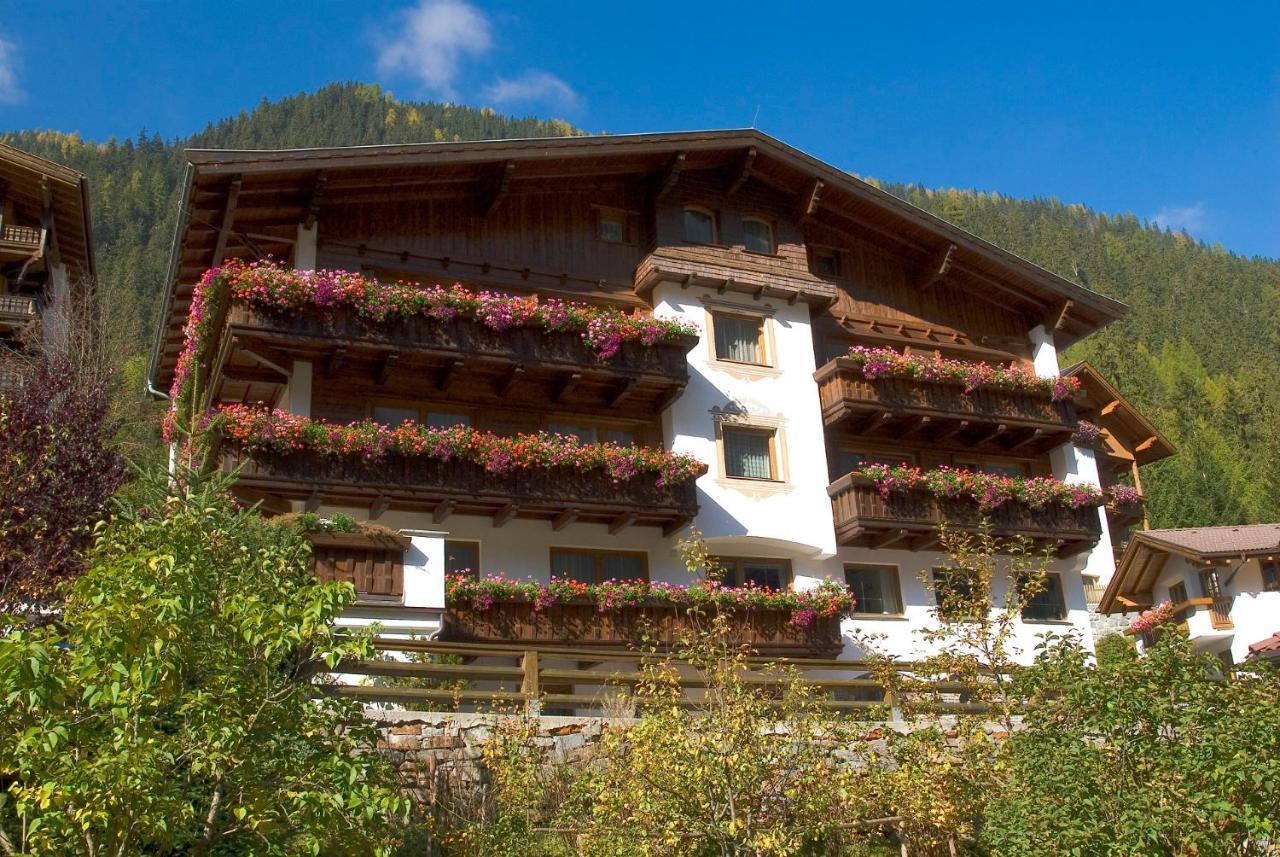 Apart - und Frühstückspension Jägerheim Kaunertal Exterior foto